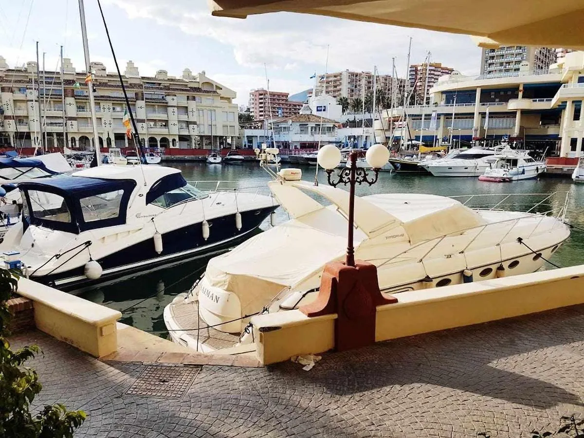 Lujoso Apartamento En De La Isla De Puerto Marina Benalmádena